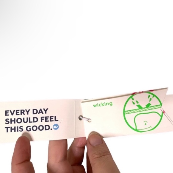 NWT Vineyard Vines Performance Size 14 UPF30 Seersucker Moisture Wicking Romper - Picture 10 of 10